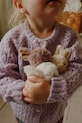 Konges Sløjd przytulanka BUNNY LOVE Produkt niemowlęcy beżowy KS103734.9BYA
