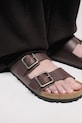 Birkenstock klapki skórzane Arizona Vintage Wood Wire Buckle 1030702.Roast