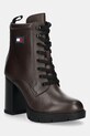 Tommy Jeans botki skórzane TJW HEEL LACE UP BOOT słupek brązowy EN0EN02832