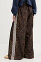 Odzież adidas Originals spodnie dresowe JW7302 brązowy