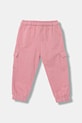 Guess spodnie dresowe bawełniane dziecięce K5YQ16.KA6R4.9BYA różowy AW25