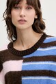 Stine Goya sweter z dodatkiem wełny brązowy SG.AW25.K021.2328