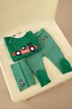 Bobo Choses sweter bawełniany niemowlęcy Race Car 225AB020 zielony