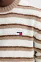 Tommy Jeans sweter z domieszką alpaki DM0DM22109 brązowy