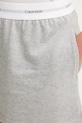 Домашен къс панталон от памук Calvin Klein Underwear сив LV00QS7517