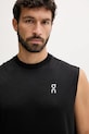 On tricou de antrenament negru 1MF11800553