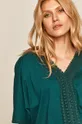 turkusowy T-shirt damski z koronkową aplikacją zielony