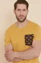 żółty Bawełniany t-shirt męski z kieszonką żółty
