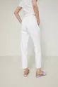 biały Spodnie damskie fason chinos białe