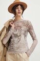 Longsleeve damski z kolekcji Eviva L'arte wzorzysty kolor beżowy RS24.BUD250 beżowy RS24