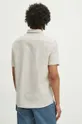 Ľanová košeľa pánska s golierom button down béžová farba <p>Hlavný materiál: 55 % Ľan, 45 % Bavlna Doplnkový materiál: 100 % Bavlna</p>