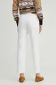 Jeansy damskie straight kolor biały Materiał główny: 98 % Bawełna, 2 % Elastan Podszewka: 100 % Bawełna