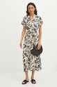 Sukienka z domieszką lnu damska midi wzorzysta kolor beżowy RS24.SUDA05 beżowy RS24