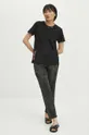 Bavlnené tričko dámske s prímesou elastanu z kolekcie Jerzy Nowosielski x Medicine čierna farba <p>95 % Bavlna, 5 % Elastan</p>