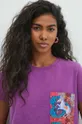 T-shirt bawełniany damski z nadrukiem z kolekcji Jane Tattersfield x Medicine kolor fioletowy Damski