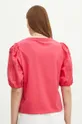 T-shirt bawełniany damski z domieszką elastanu z aplikacją kolor różowy Materiał główny: 95 % Bawełna, 5 % Elastan, Materiał dodatkowy: 100 % Bawełna