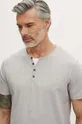 beżowy T-shirt bawełniany męski z domieszką elastanu kolor beżowy
