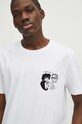 T-shirt bawełniany męski z domieszką elastanu by Magda Danaj - Porysunki kolor biały biały RS24.TSM210
