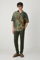 Koszula męska z kołnierzykiem typu resort wzorzysta kolor multicolor RS25.KKM800 multicolor RS25
