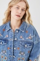 Kurtka jeansowa bawełniana damska z ozdobnymi haftami RS25-KUD600 niebieski