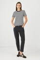 Jeansy damskie mom fit z efektem sprania kolor czarny RS25.SJD031 czarny RS25