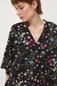 Bluzka damska z wiskozy w kwiaty czarny RS26-BKD030