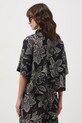 Oblečenie Košeľa dámska s viskózou s kvetmi RS26-KKD070 čierna