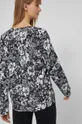Bluza bawełniana damska w kwiatowy wzór czarna <p>100% Bawełna</p>