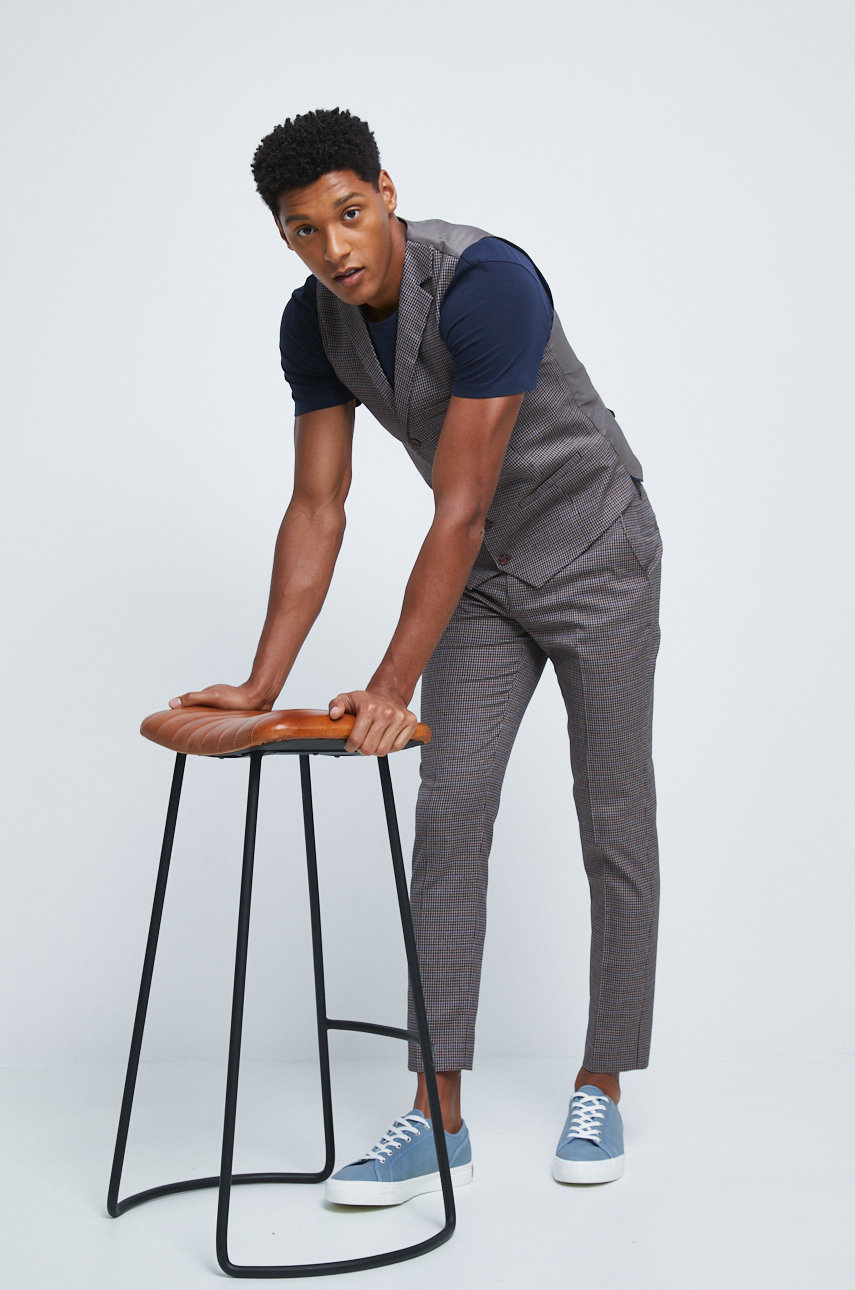 Spodnie męskie slim fit brązowe Materiał zasadniczy: 80 % Bawełna, 17 % Wiskoza, 3 % Elastan, Podeszwa: 100 % Bawełna