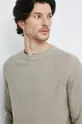 Bavlnený sveter pánsky z melanžovej pleteniny béžová farba Pánsky