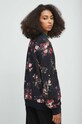 Odzież Bluza bawełniana damska w kwiaty kolor czarny RW23.BLD301 czarny