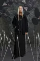 Mikina dámska z kolekcie The Witcher x Medicine čierna farba <p>70 % Bavlna, 30 % Polyester</p>