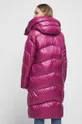 Páperový kabát dámsky ružová farba Základná látka: 100 % Polyester Podšívka: 100 % Polyester Výplň: 90 % Páperie, 10 % Páperie Výplň kapucne: 100 % Polyester
