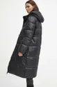 Kabát dámský černá barva Hlavní materiál: 100 % Polyamid Podšívka: 100 % Polyester Výplň: 100 % Polyester