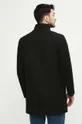 Kabát pánsky čierna farba Základná látka: 49 % Bavlna, 33 % Polyester, 18 % Viskóza Podšívka: 100 % Polyester