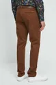 Spodnie męskie slim fit kolor brązowy Materiał zasadniczy: 98 % Bawełna, 2 % Elastan, Podszewka: 100 % Bawełna