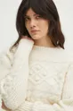 Sweter z domieszką wełny damski z fakturą kolor beżowy beżowy