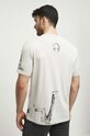 Odzież T-shirt bawełniany męski - Kolekcja jubileuszowa. 2023 Rok Wisławy Szymborskiej x Medicine, kolor beżowy RW23.TSM356 beżowy
