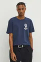 T-shirt bawełniany męski z domieszką elastanu z nadrukiem kolor granatowy 95 % Bawełna, 5 % Elastan