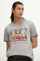 Bavlnené tričko pánsky z kolekcie Medicine x Veronika Blyzniuchenko šedá farba sivá