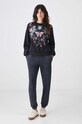 Bluza damska z nadrukiem kolor szary RW24.BLD100 szary RW24