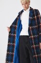 Płaszcz damski w kratę kolor multicolor RW24.KPD706