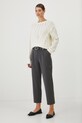 Sweter damski z fakturą kolor beżowy RW24.SWD606 beżowy RW24