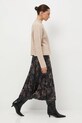 Sweter damski z warkoczowym splotem RW25-SWD817 beżowy RW25