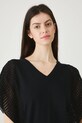 T-shirt bawełniany damski z ozdobnymi rękawami czarny RW25-TSD110