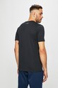 Oblačila T-shirt Under Armour 1329590 črna