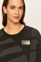 czarny New Balance - Bluza WT01524BK