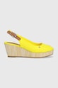 Tommy Hilfiger sandały ICONIC ELBA SLING BACK WEDGE 5-8 cm żółty FW0FW04788