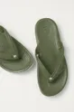 zöld Crocs flip-flop