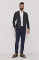 Sako Tommy Hilfiger Tailored  Temeljni materijal: 55% Pamuk, 2% Elastan, 27% Lan, 16% Najlon Postava rukava: 100% Poliester